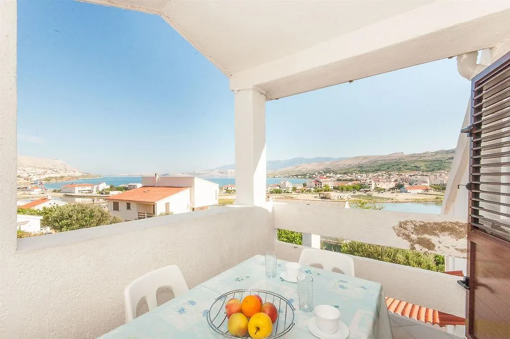 Apartments Mate Pag Town